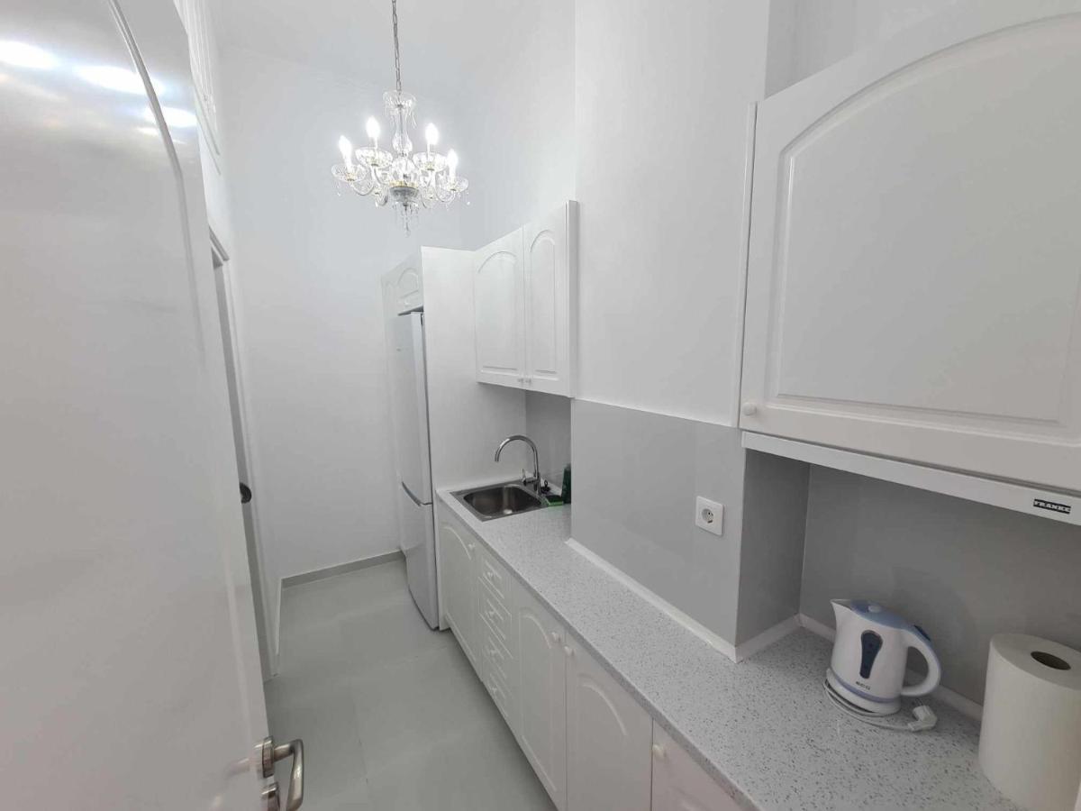 Nn Rooms And Suites Near Athens Airport Spáta Zewnętrze zdjęcie